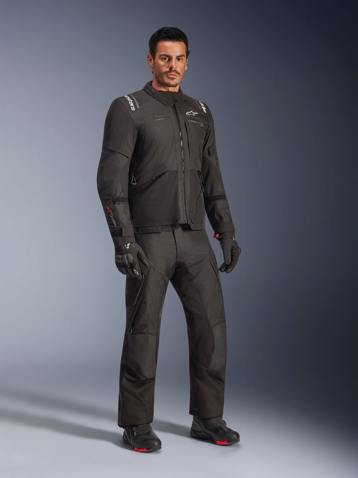 Alpinestars Andes v4 Drystar Motorjas Zwart, schuin vooraanzicht