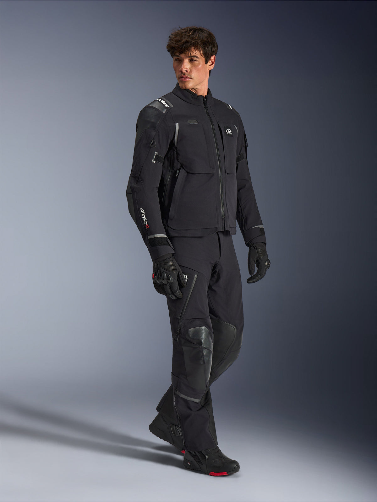 Alpinestars Andes Pro Drystar XF Motorjas Zwart, schuin vooraanzicht