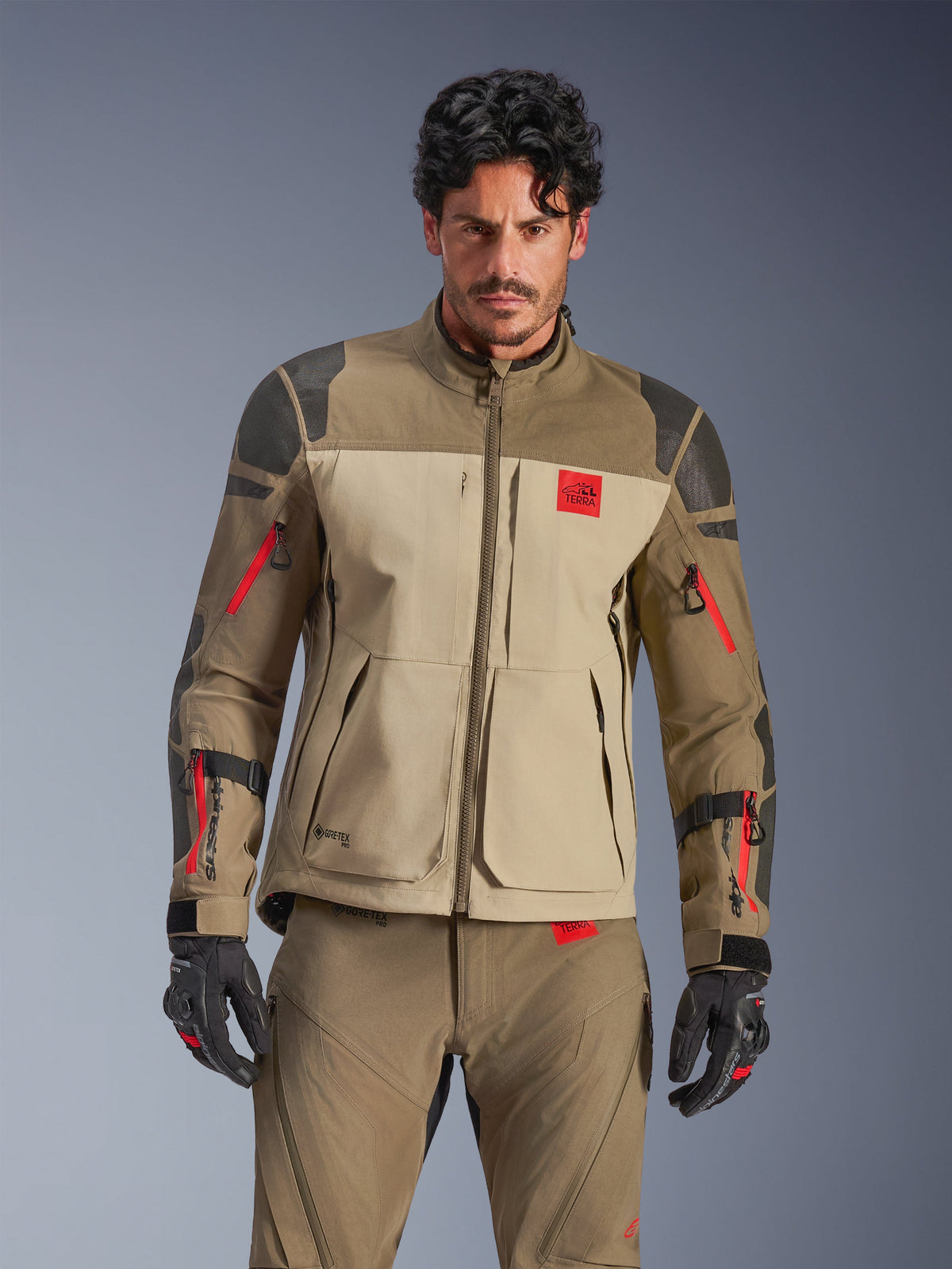 Alpinestars Nazca 3L GTX Motorjas Bruin, vooraanzicht