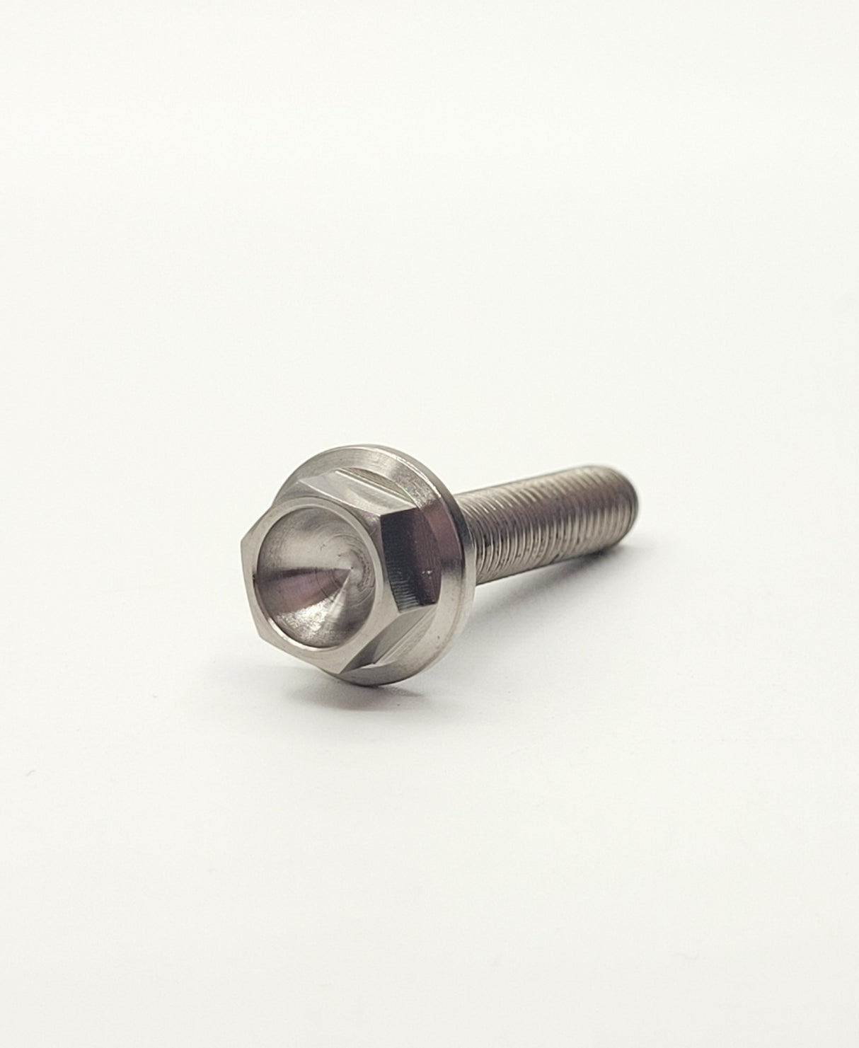 PP Tuning Spare Part / Reserveonderdeel – DIN6921 - M6, 30 mm – DIN6921 - M6, 30 mm, TITANIUM Gr5