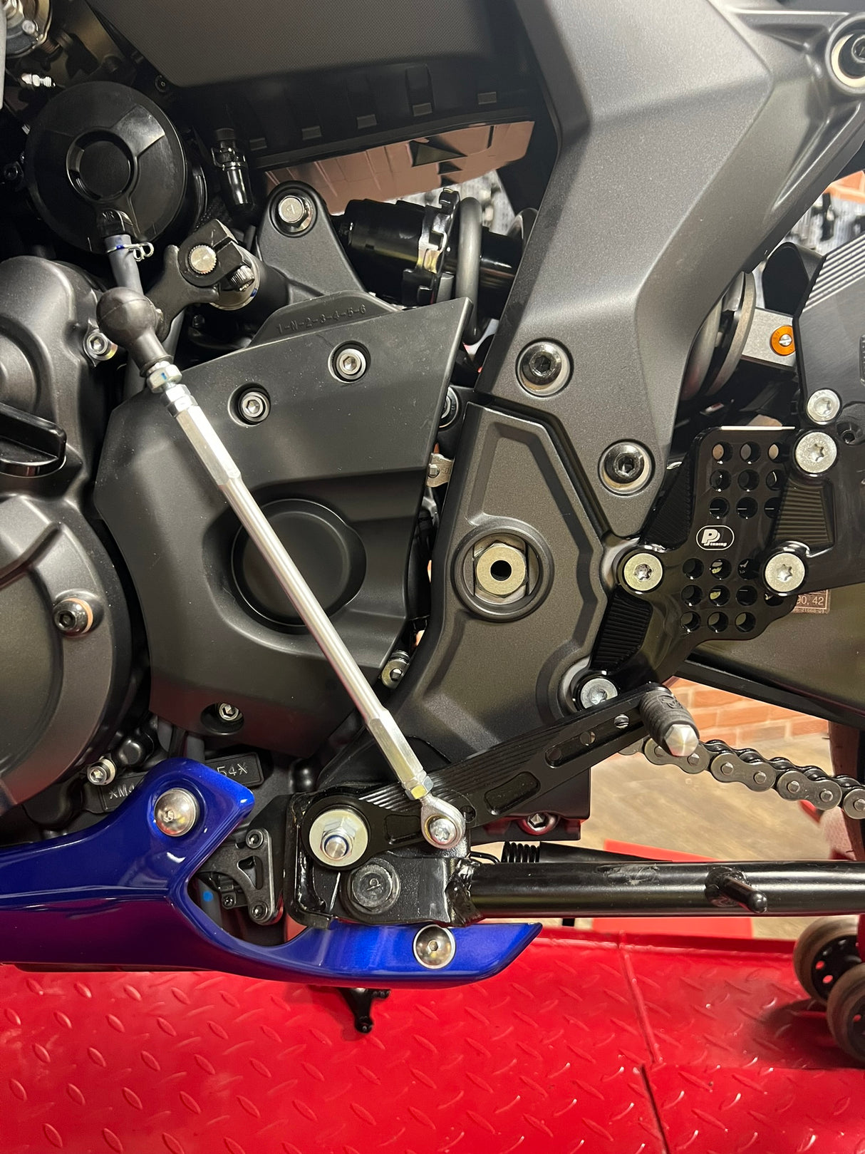 PP Tuning Rearset / Remschakelset Yamaha YZF-R7 (2021-2025) – RACE CONCEPT – Standaard Shift / 694