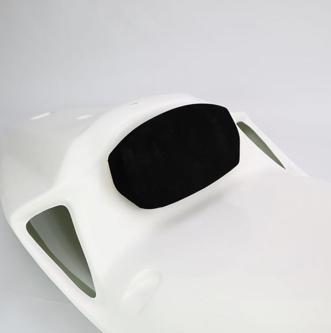 Zwarte Foam voorgesneden zadelrugleuning 20 of 30 mm met zelfklevende folie