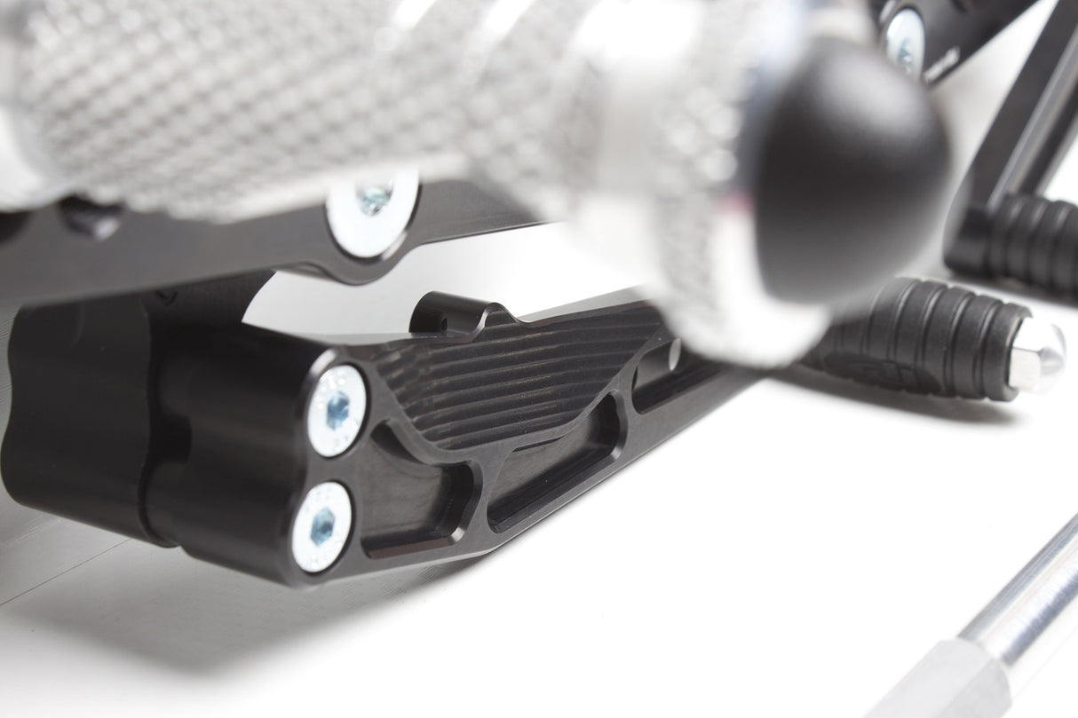 PP Tuning Rearset / Remschakelset Triumph Street Triple 675 (2013-2016) – RACE CONCEPT – Reverse Shift / 5450