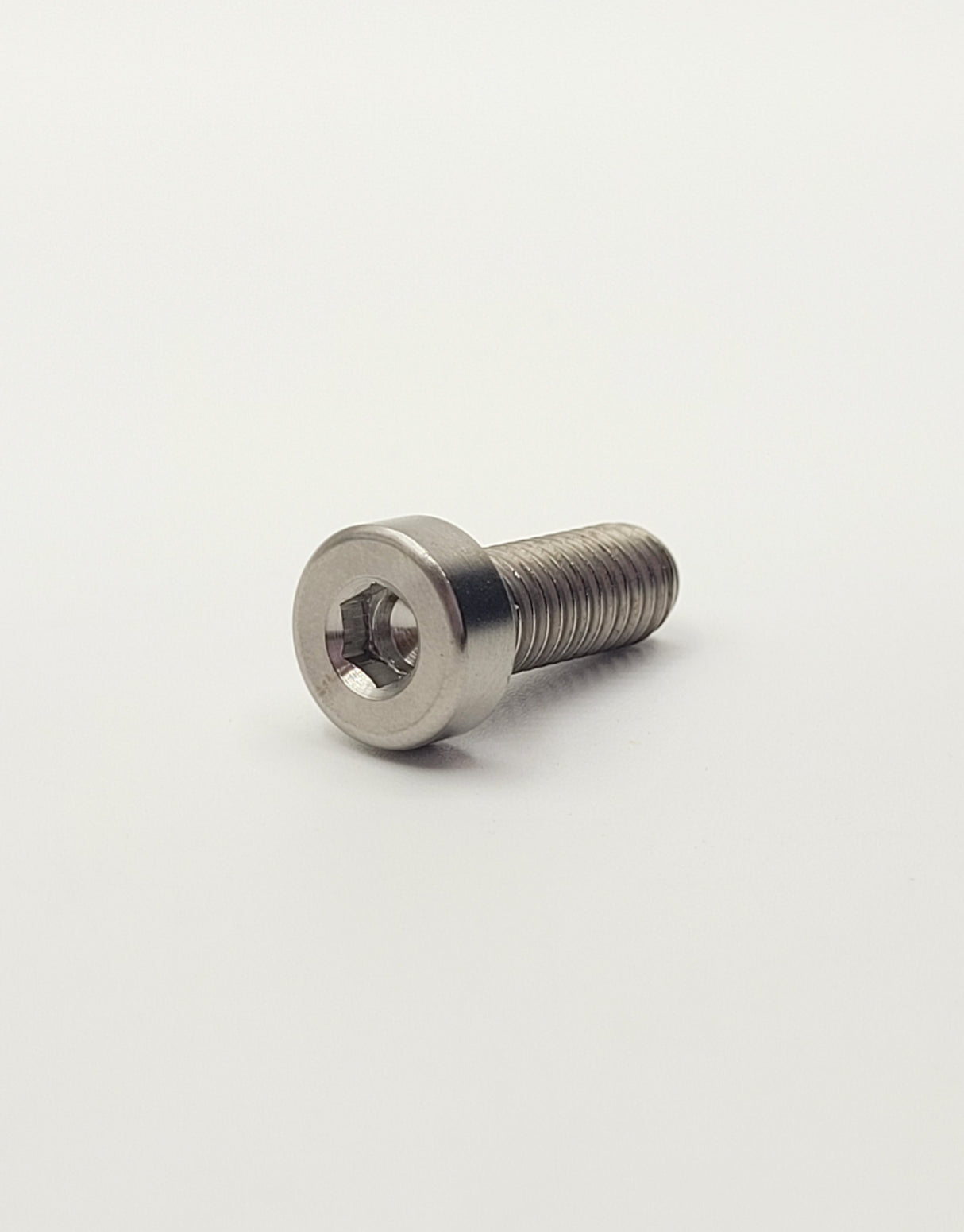 PP Tuning Spare Part / Reserveonderdeel – DIN7984 - M6, 10 mm – DIN7984 - M6, 16 mm, TITANIUM Gr5