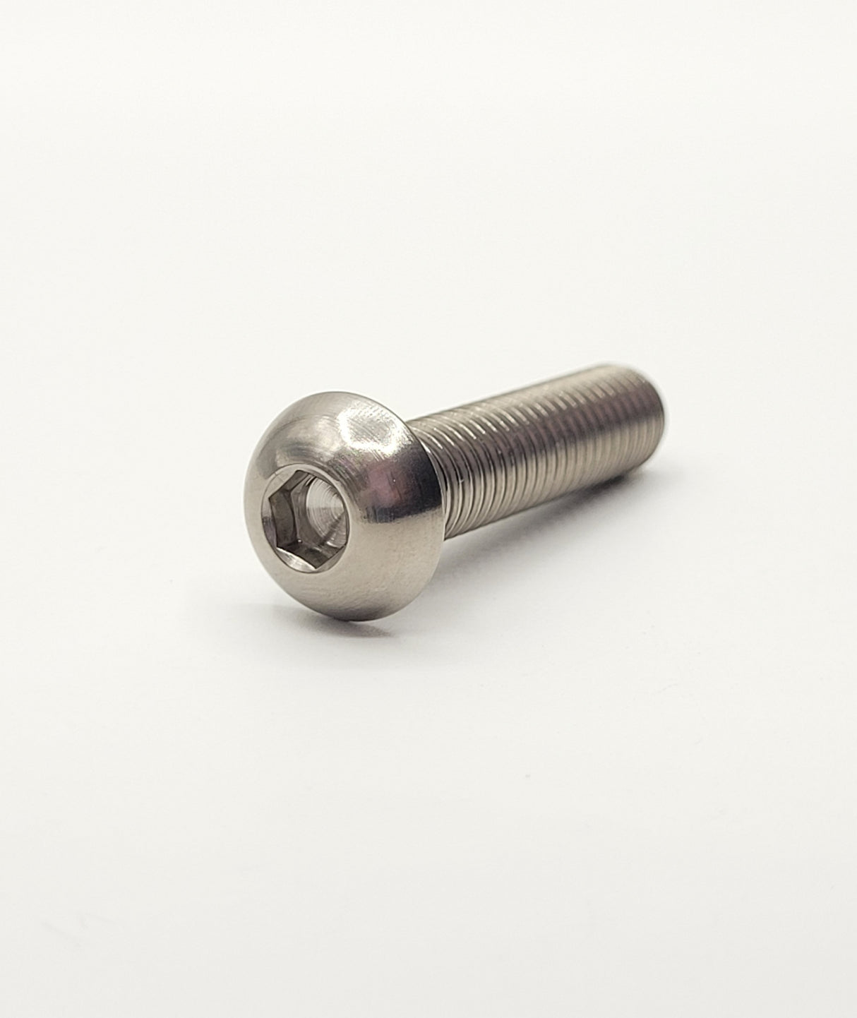 PP Tuning Spare Part / Reserveonderdeel – DIN7380 - M8, 10 mm – DIN7380 - M8, 35 mm, TITANIUM Gr5