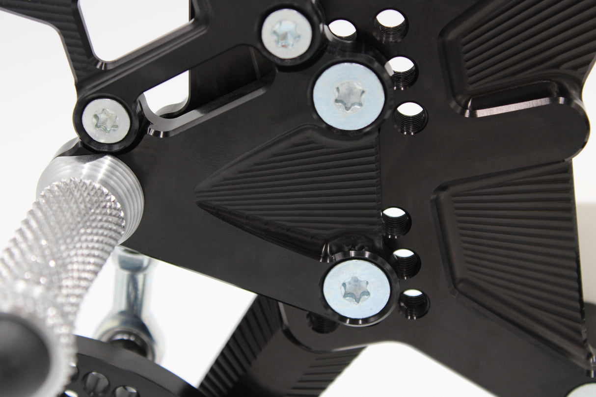 PP Tuning Rearset / Remschakelset CFMOTO 300SR (2022-) – RACE CONCEPT – Reverse Shift / 5180
