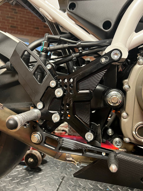 PP Tuning Rearset / Remschakelset CFMOTO 300SR (2022-) – RACE CONCEPT – Reverse Shift / 5180