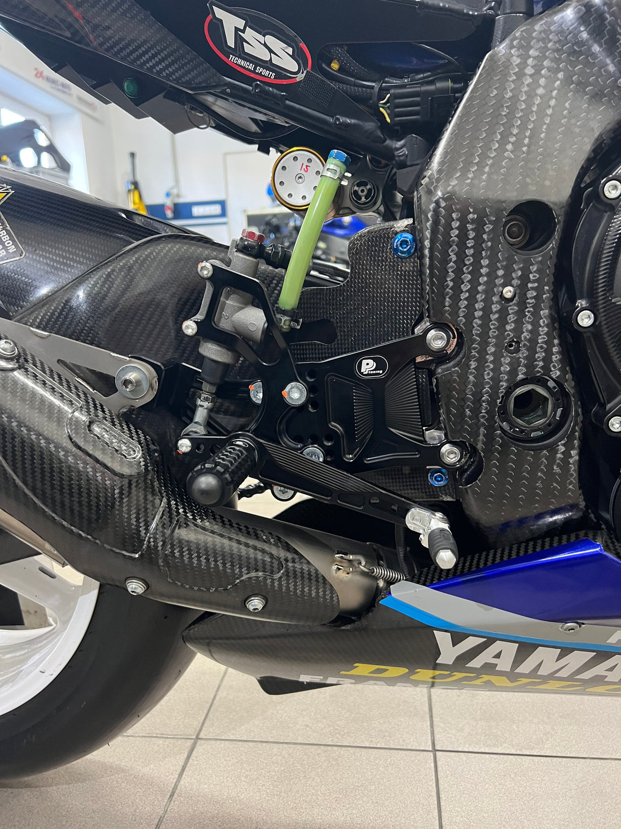 PP Tuning Rearset / Remschakelset Yamaha R1 (2020 - ), EWC – RACE CONCEPT / 6920