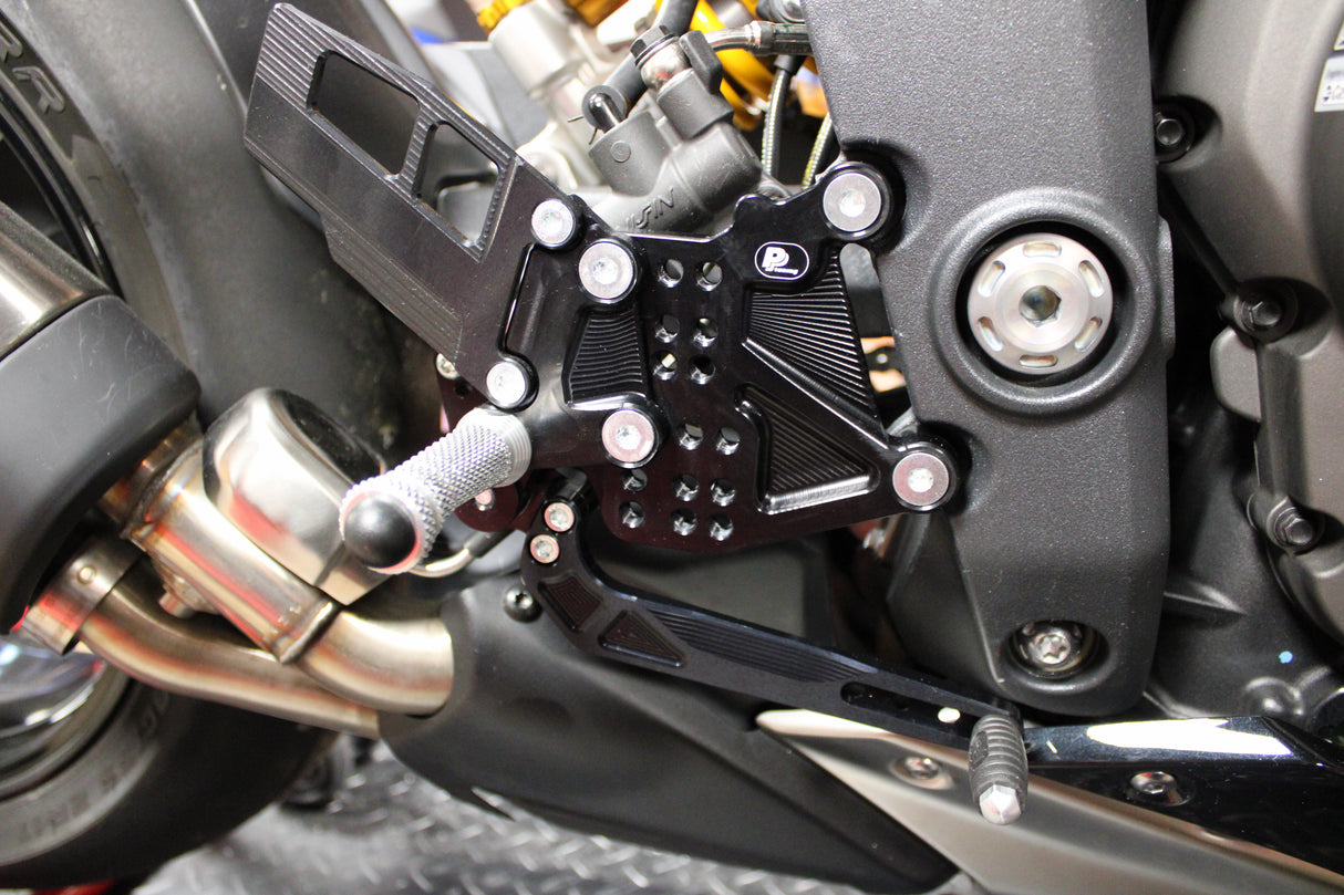 PP Tuning Rearset / Remschakelset Triumph Speed Triple 1200 (2021-) – RACE CONCEPT – Reverse Shift / 5290