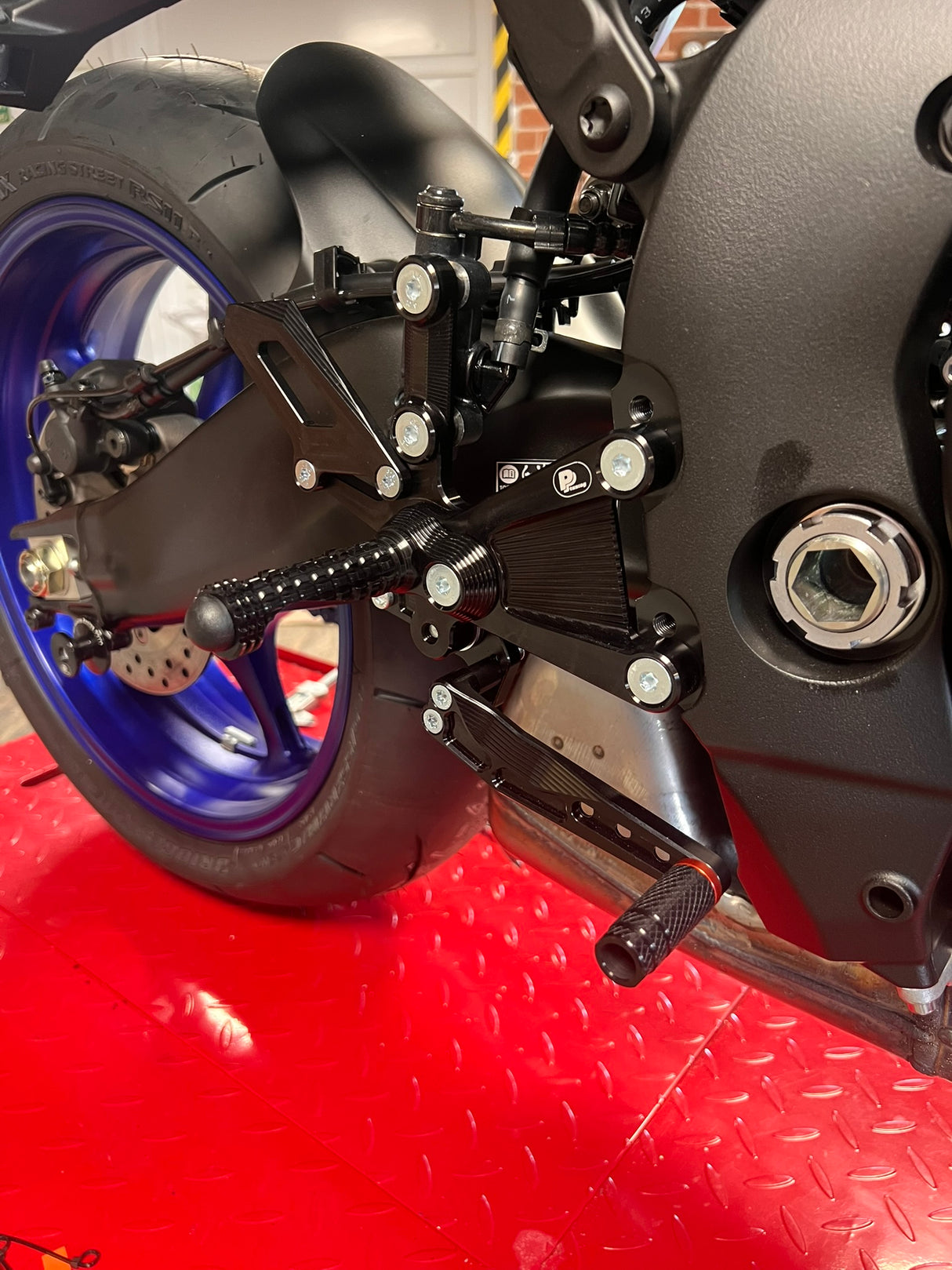 PP Tuning Rearset / Remschakelset Yamaha R9 (2025–) – PURE CONCEPT / 696